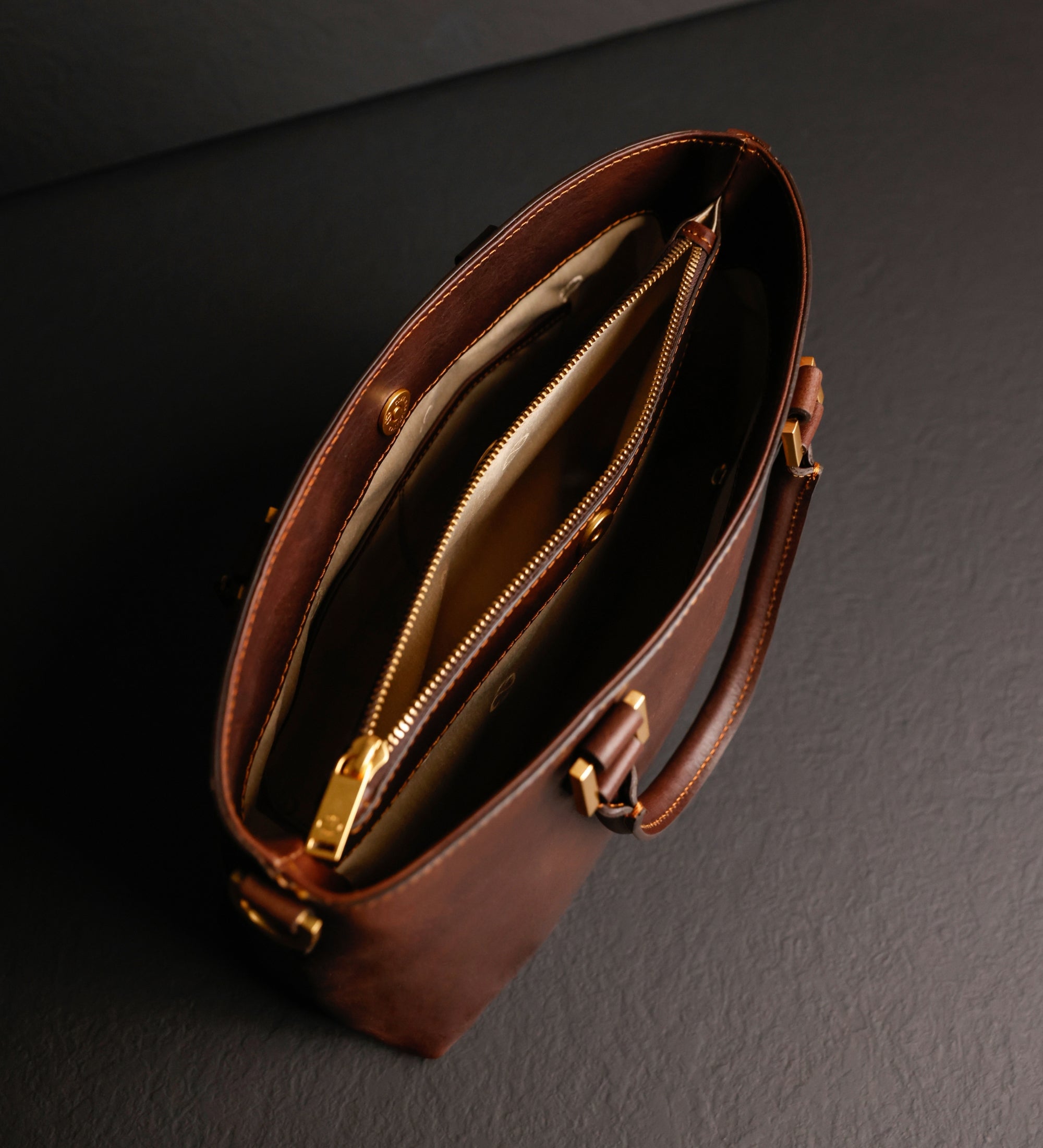 Borsa in pelle da donna a mano e a spalla - Camilla