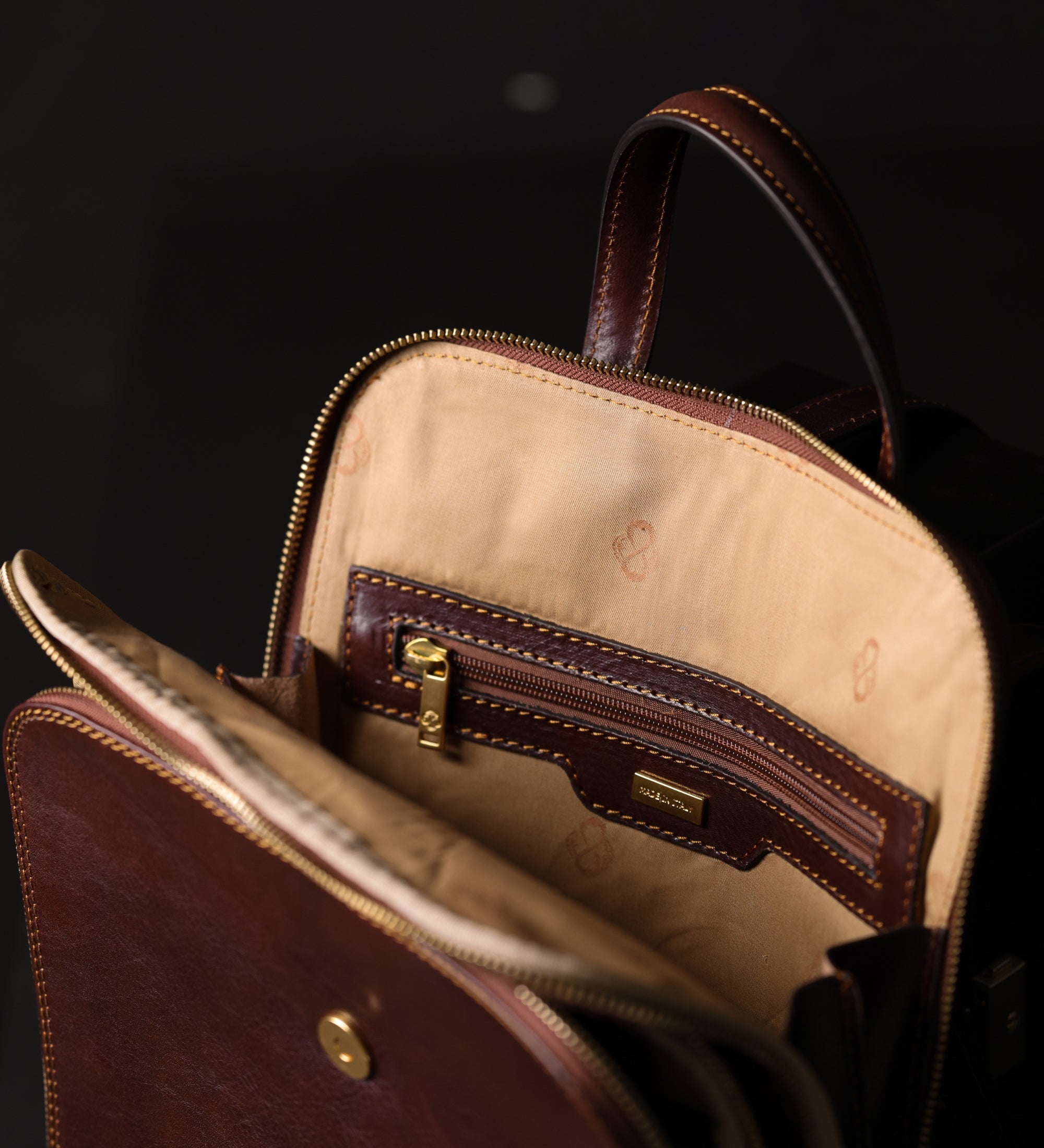 Zaino donna in pelle convertibile in borsa a spalla - Clarissa