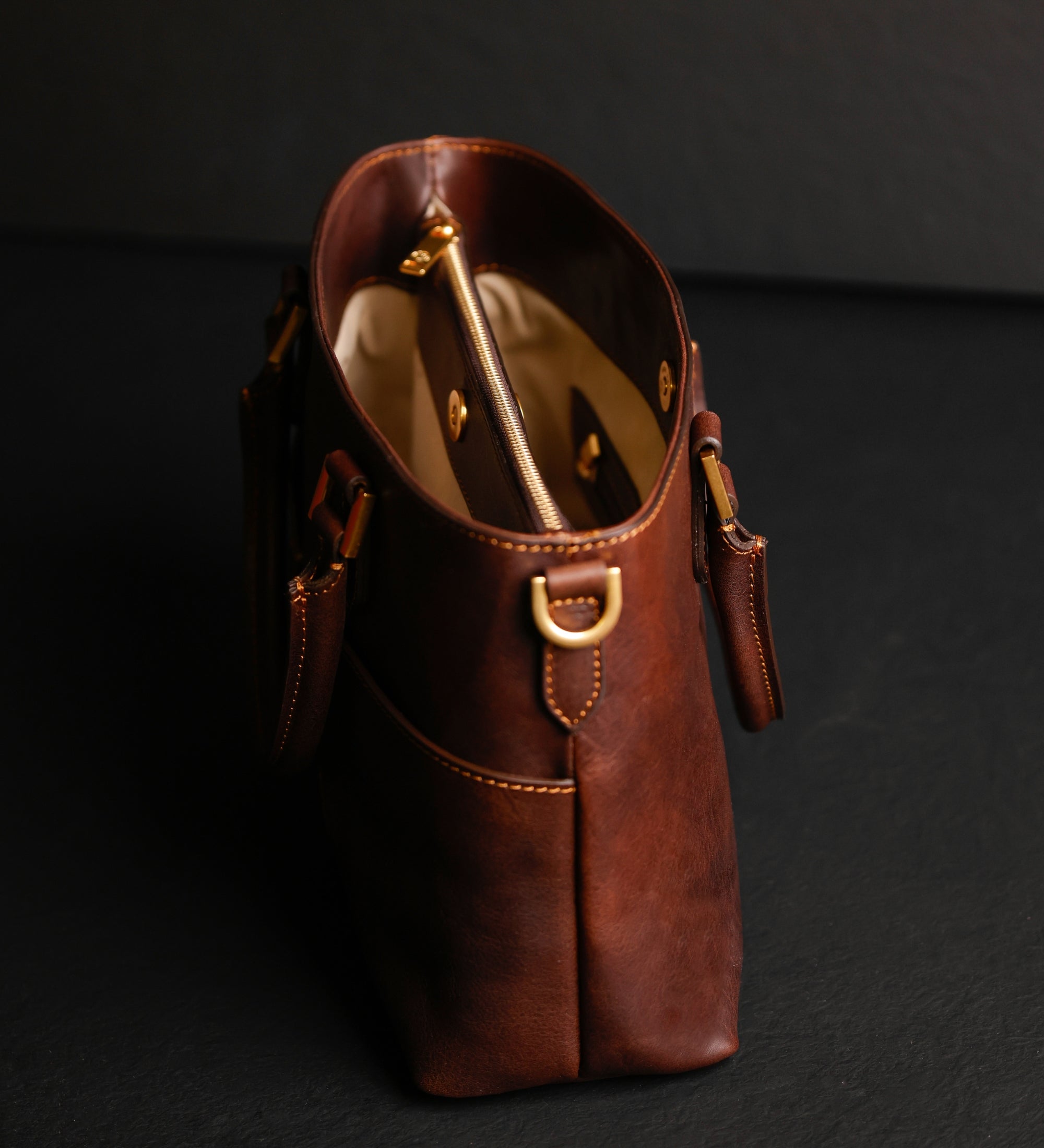 Borsa in pelle da donna a mano e a spalla - Camilla