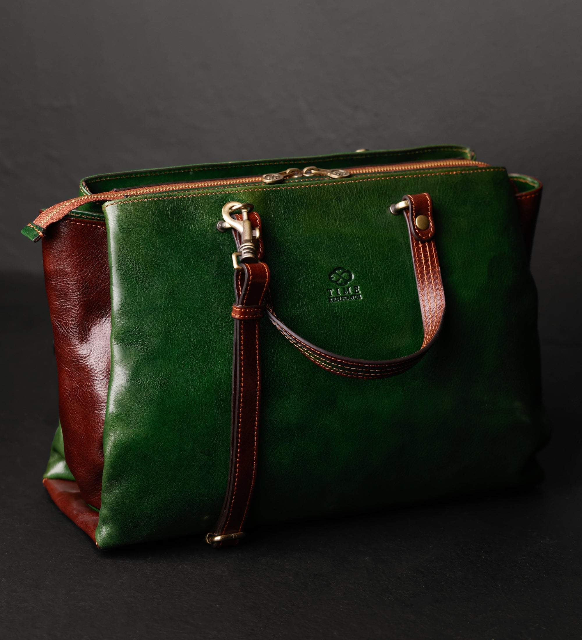 Borsa Tote a spalla in pelle donna – The Scarlet Letter