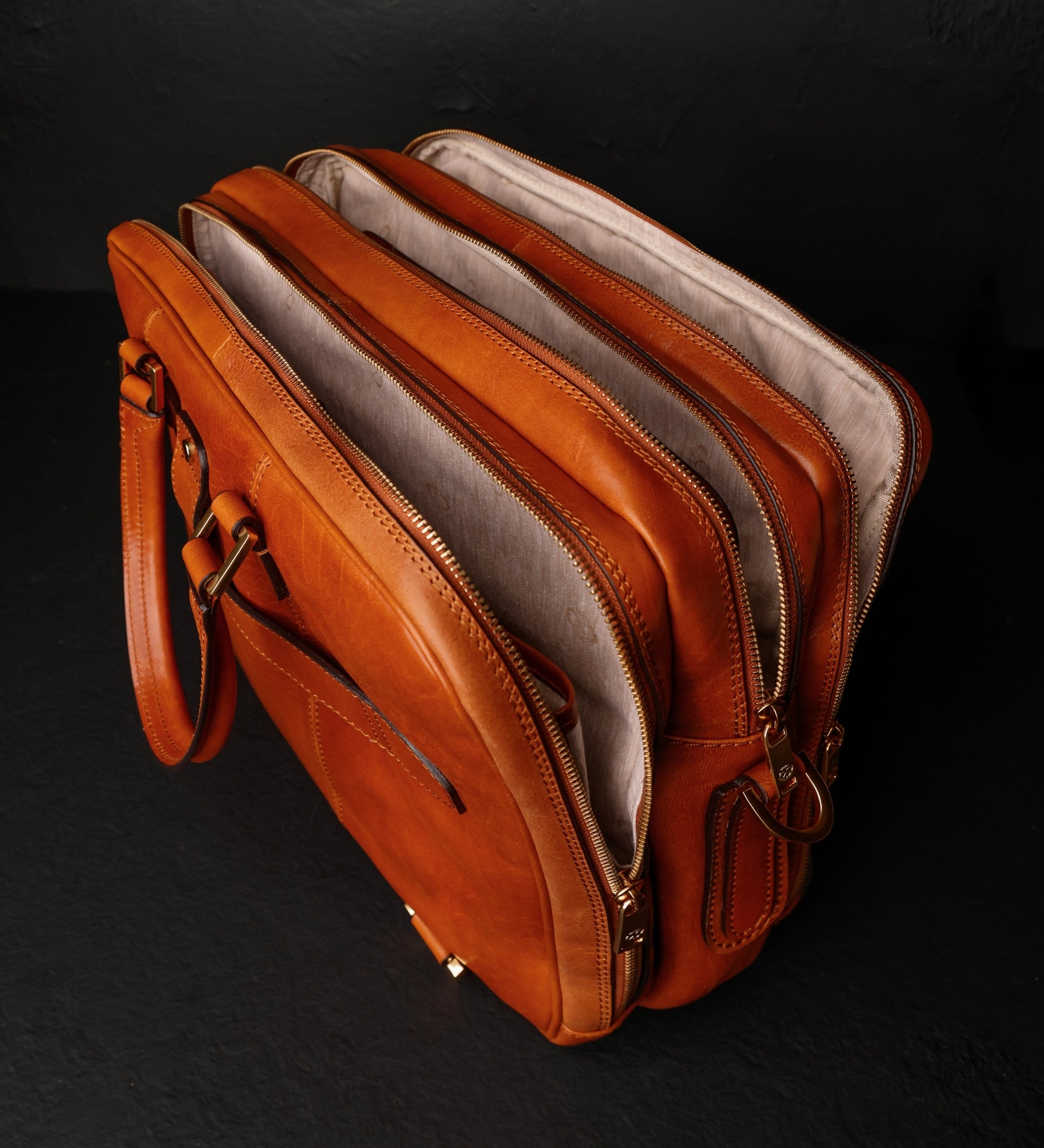 Cartella zaino in pelle convertibile - A Farewell to Arms