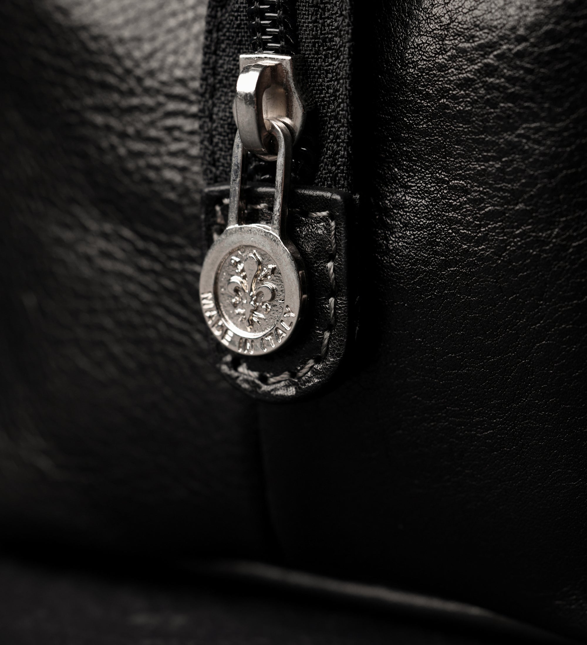 Necessaire in pelle - Four Past Midnight
