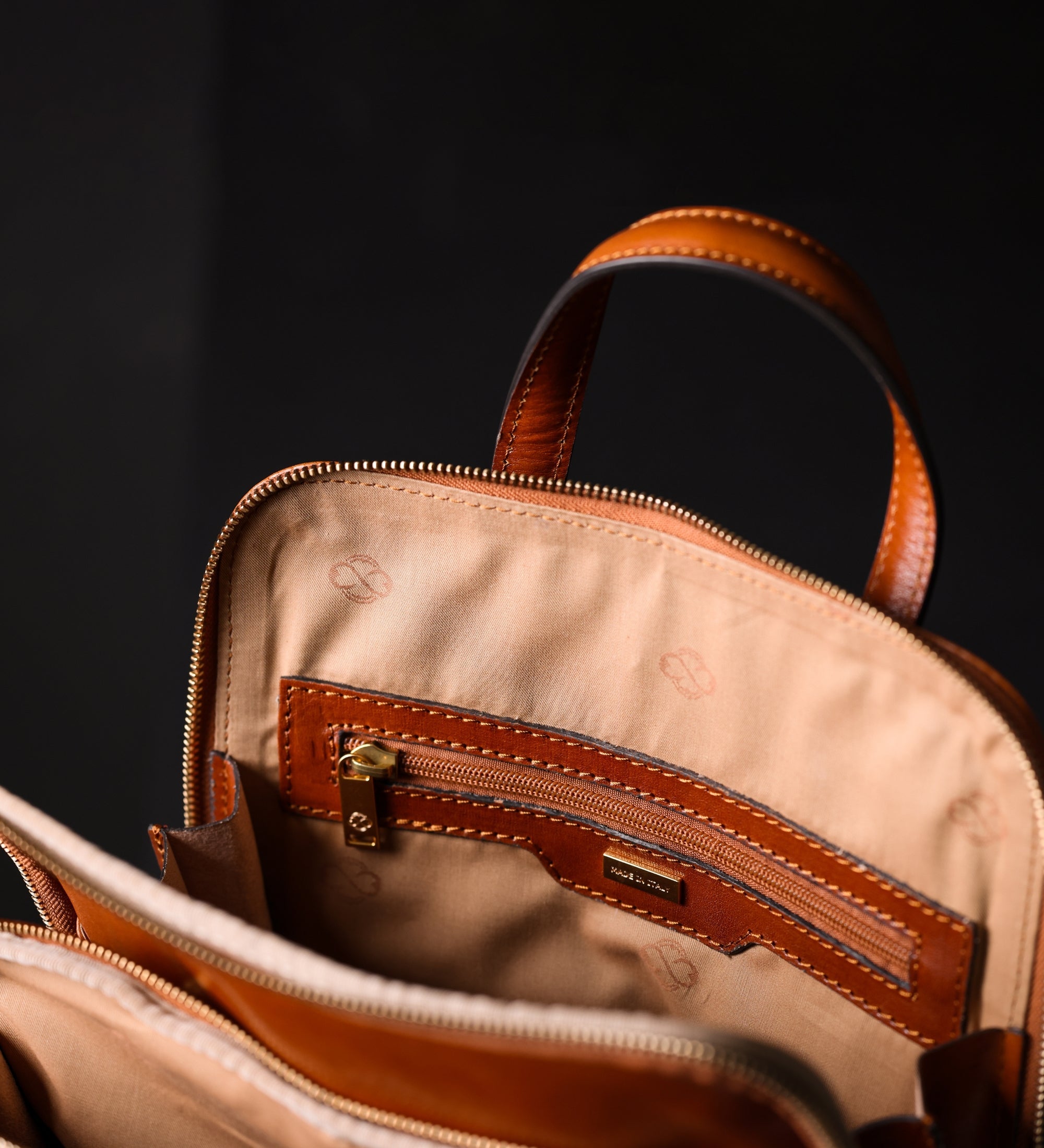 Zaino donna in pelle convertibile in borsa a spalla - Clarissa