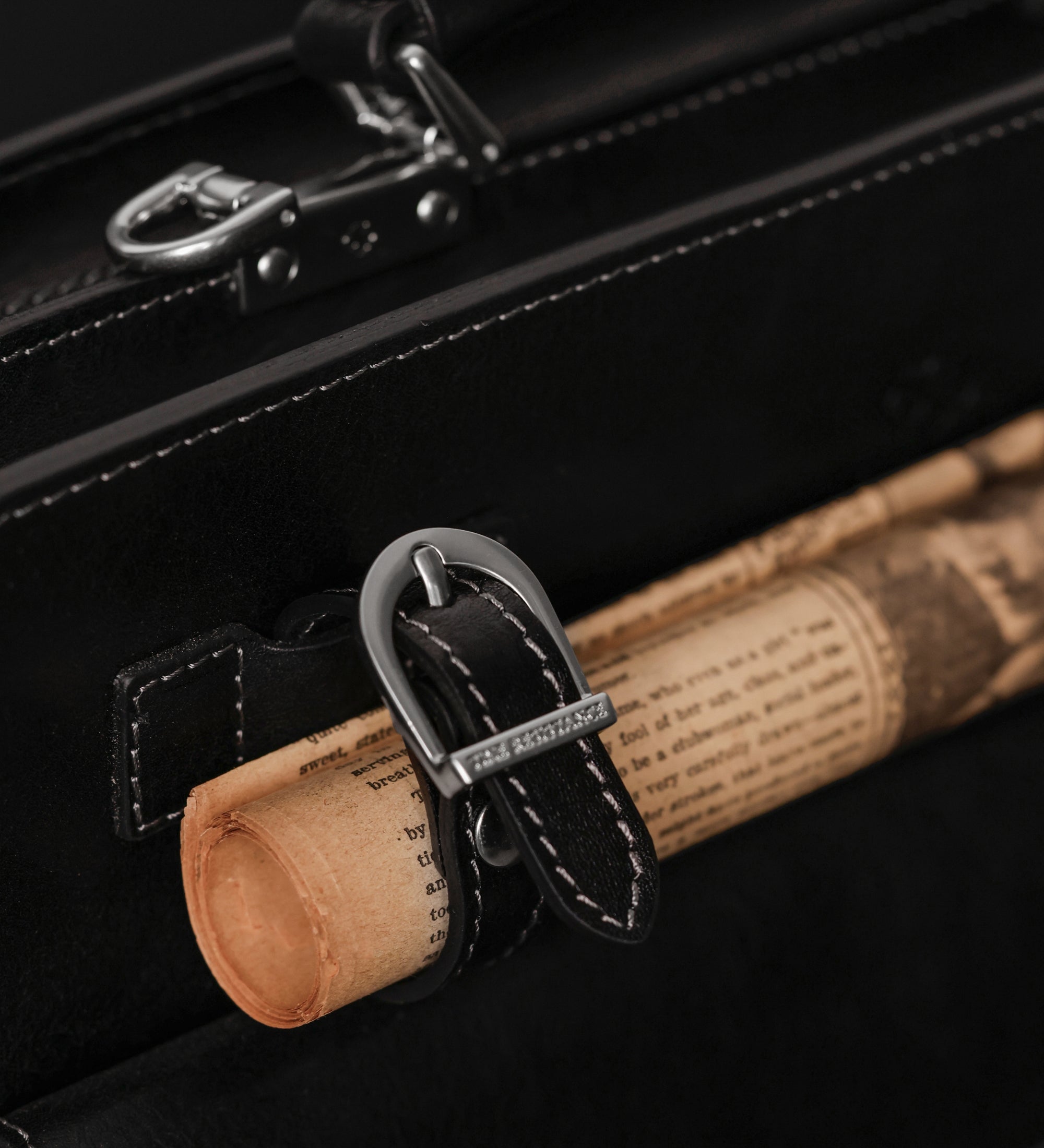 Borsa da lavoro a cartella con tracolla in pelle - The Prophet