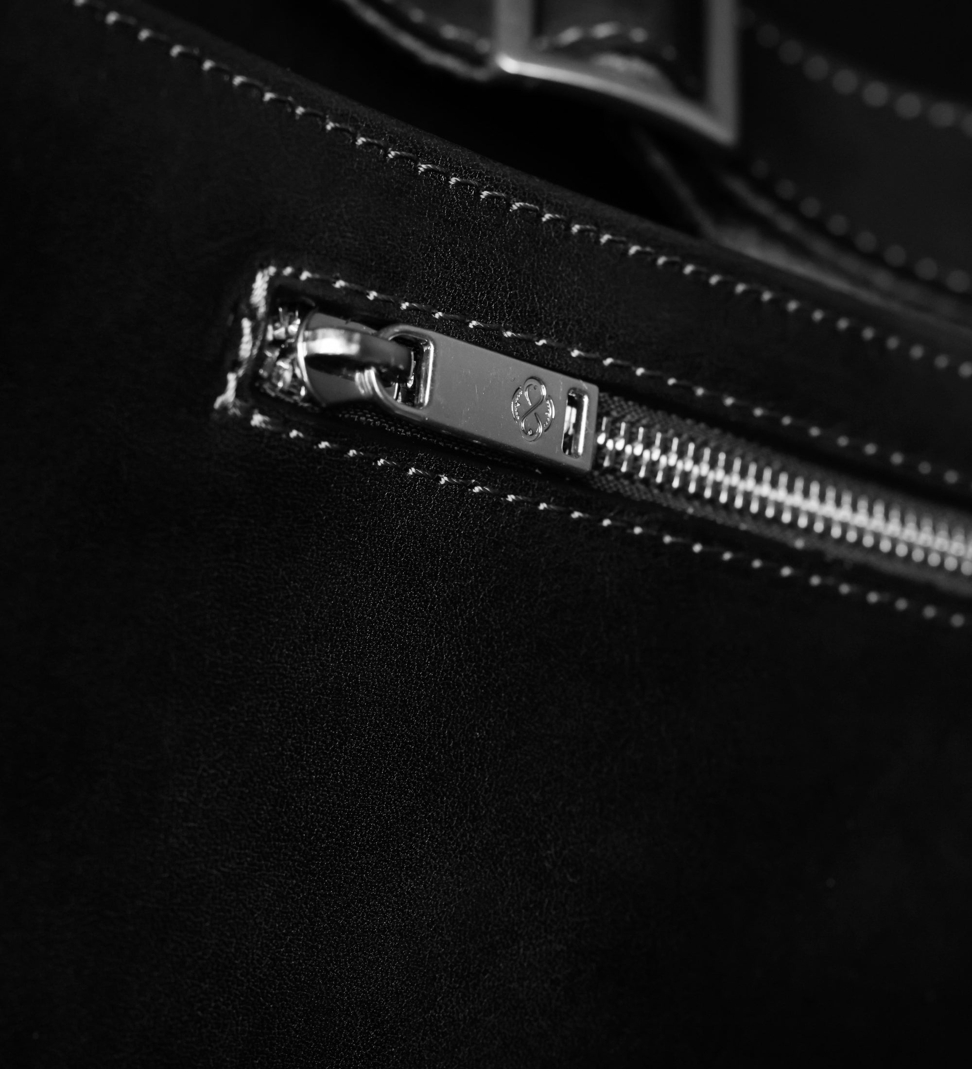 Borsa monospalla a tracolla in pelle - The Monk