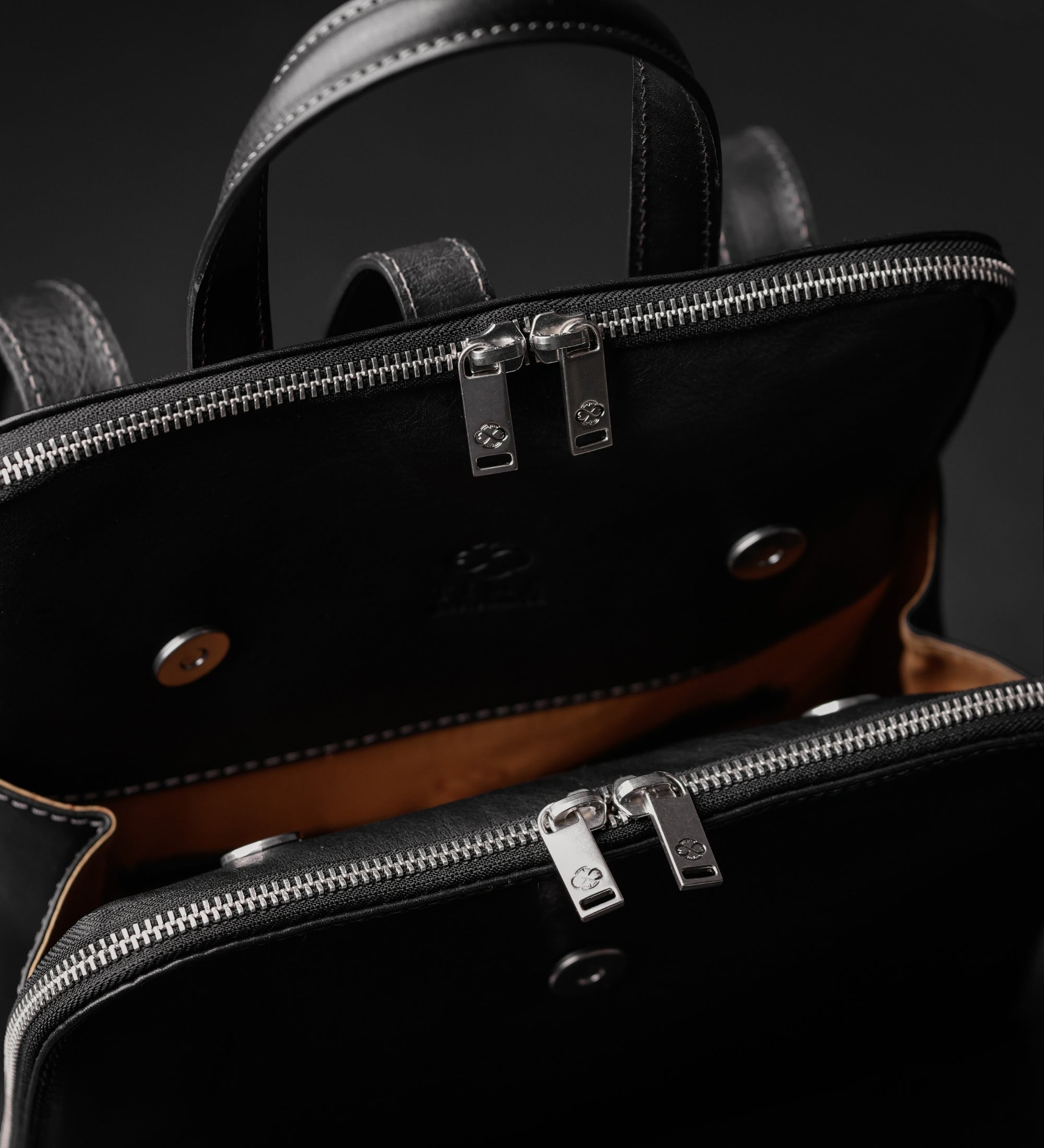 Zaino donna in pelle convertibile in borsa a spalla - Clarissa