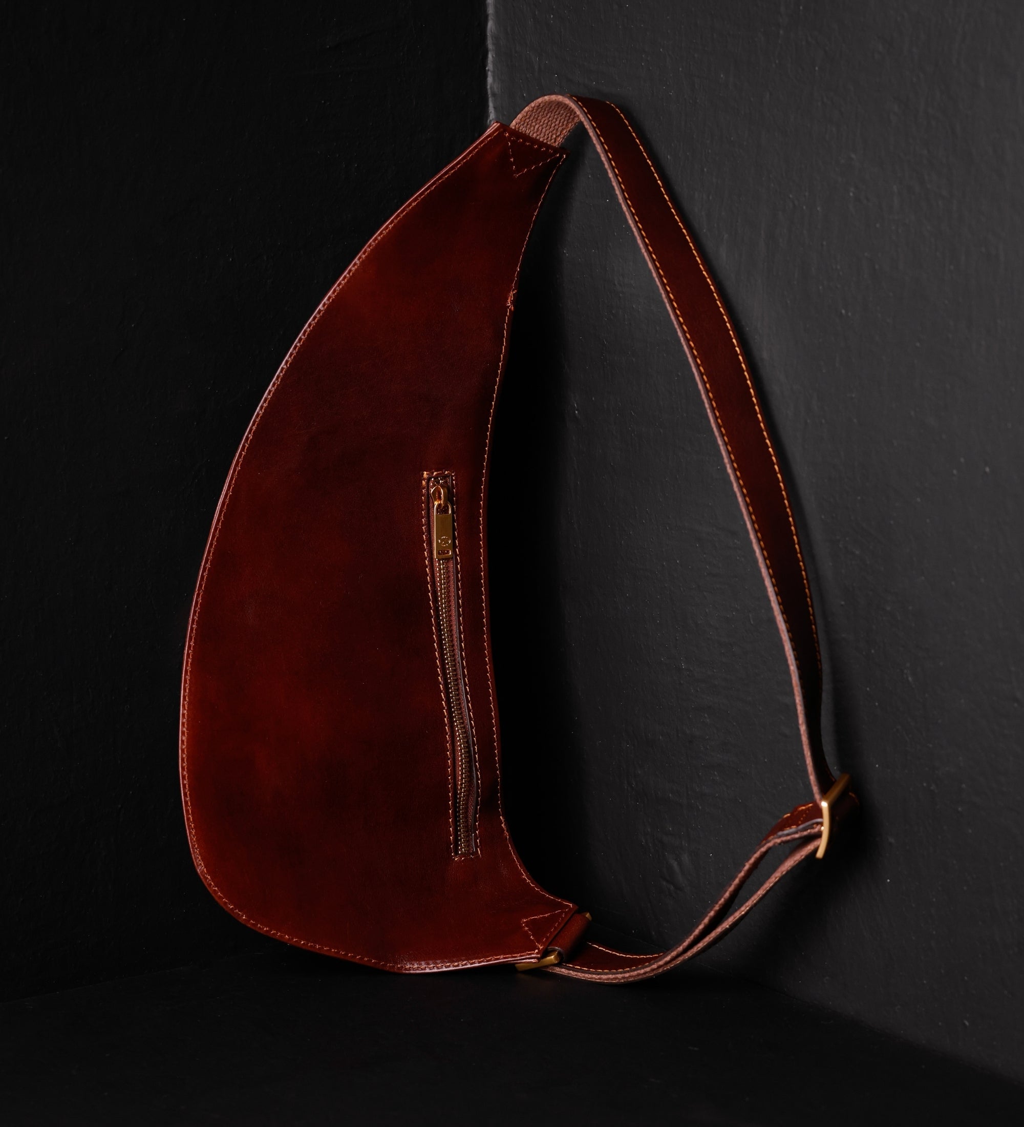 Borsa monospalla a tracolla in pelle - The Monk