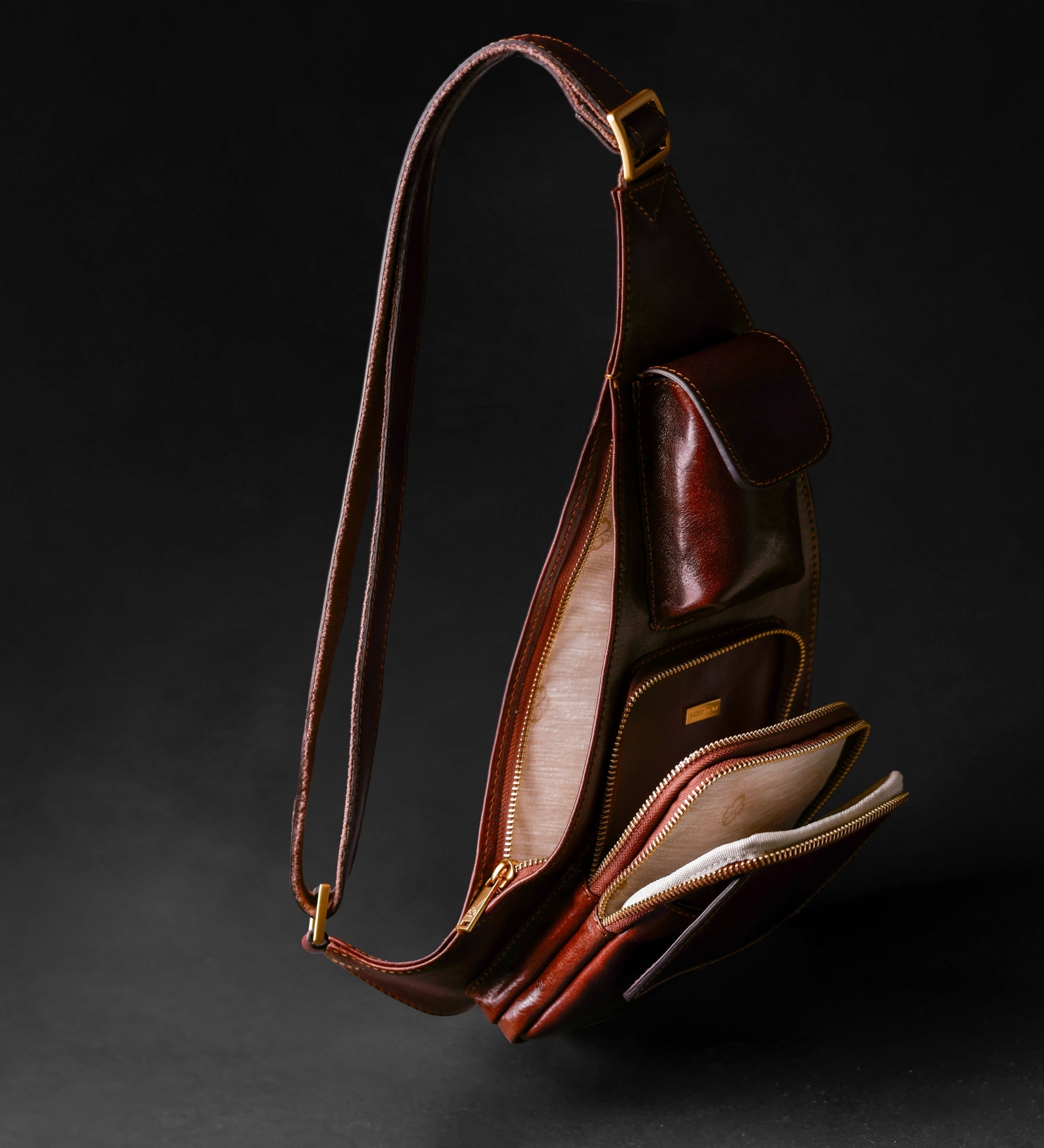 Borsa monospalla a tracolla in pelle - The Monk