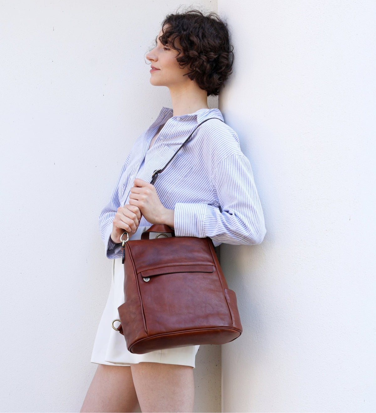 Zaino donna in pelle color cognac convertibile in borsa a spalla - The Waves