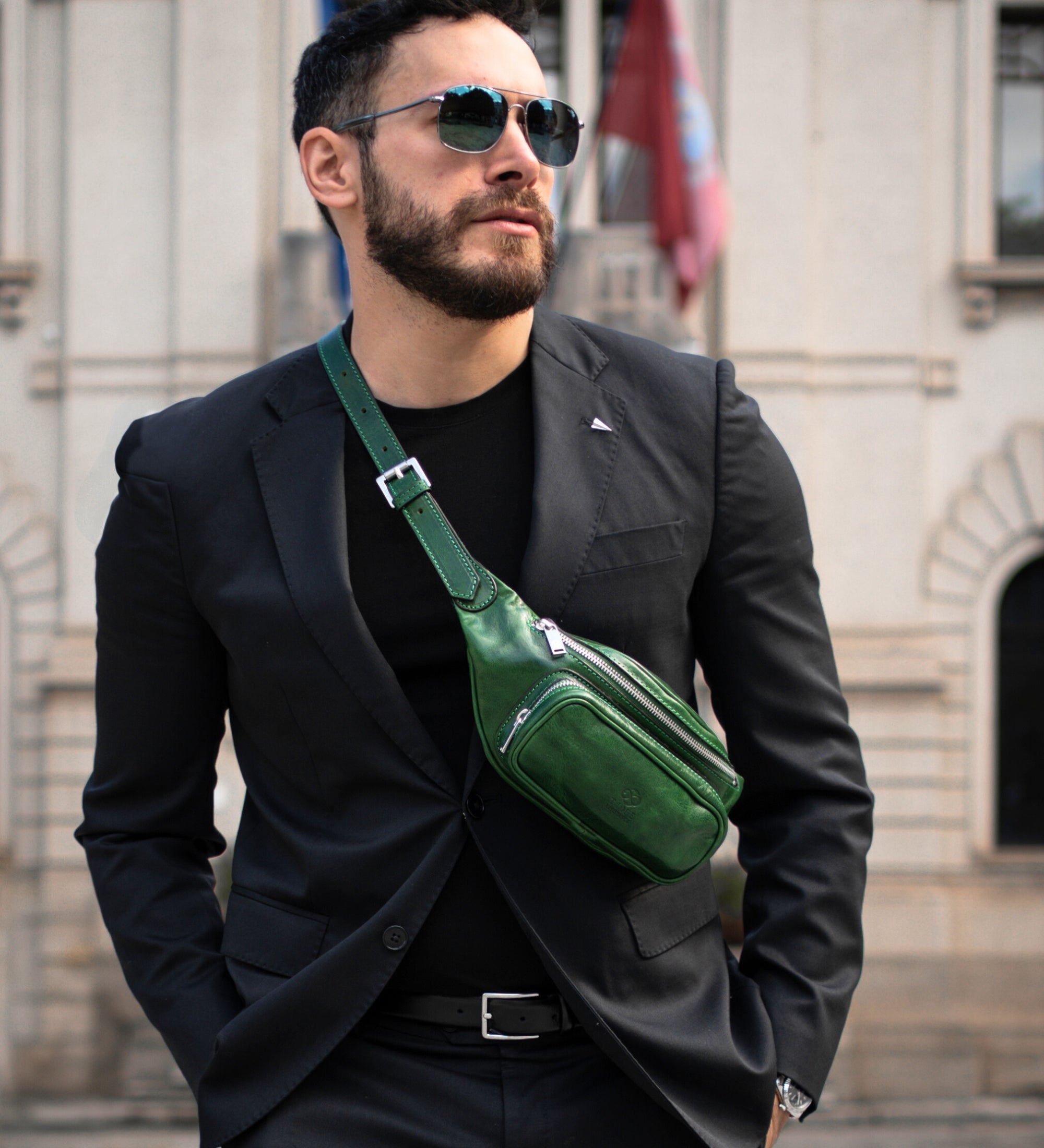 Marsupio a tracolla in pelle - Independent People