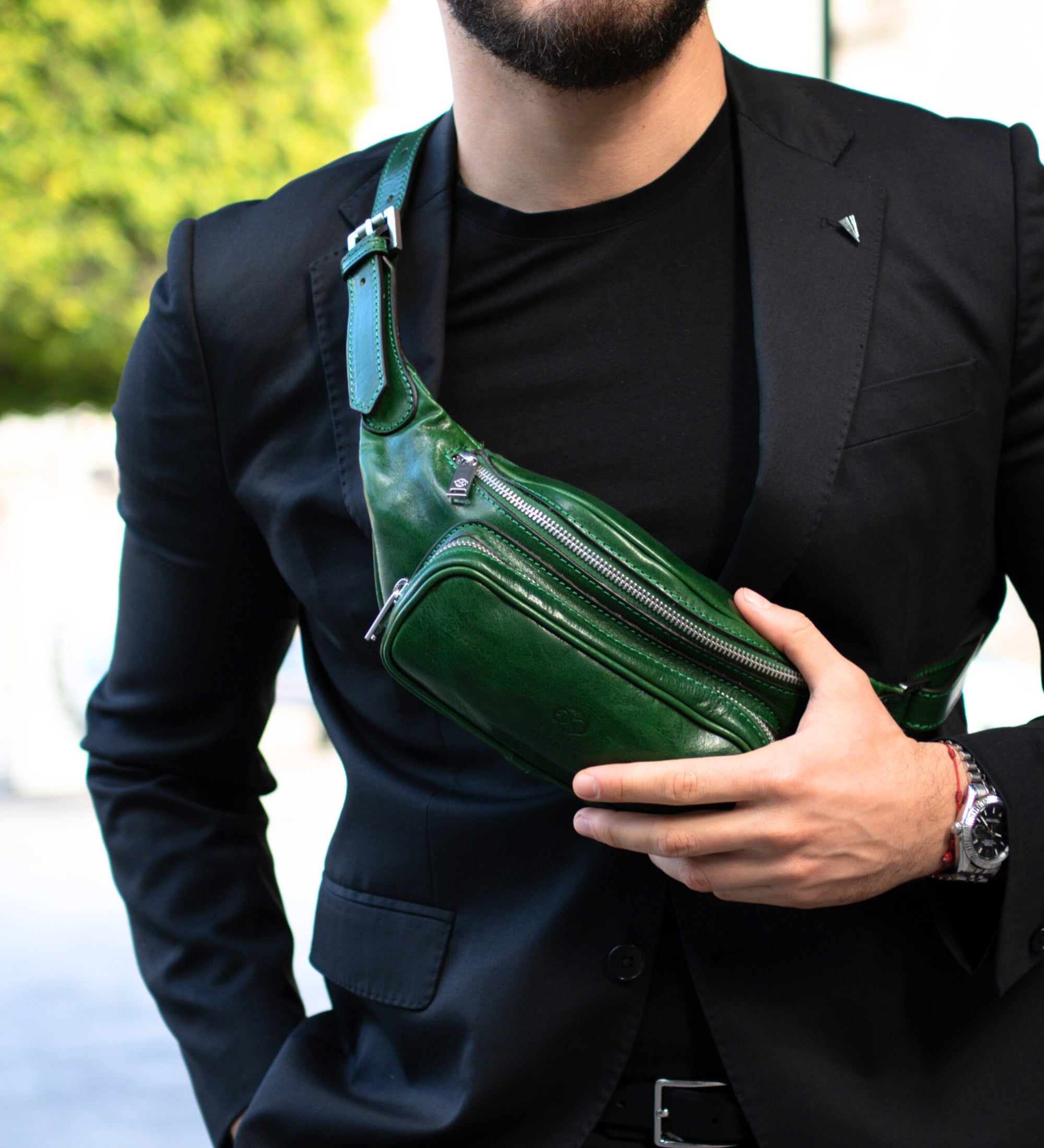 Marsupio a tracolla in pelle - Independent People