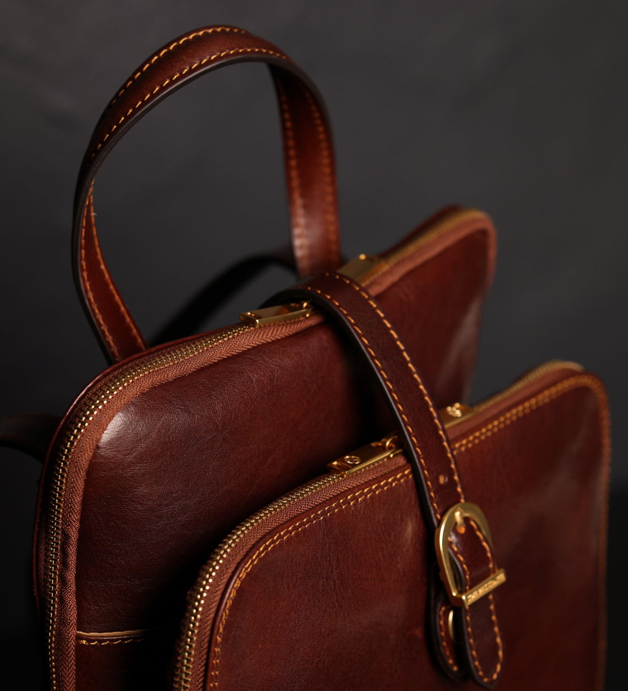 Zaino donna in pelle convertibile in borsa a spalla - Clarissa