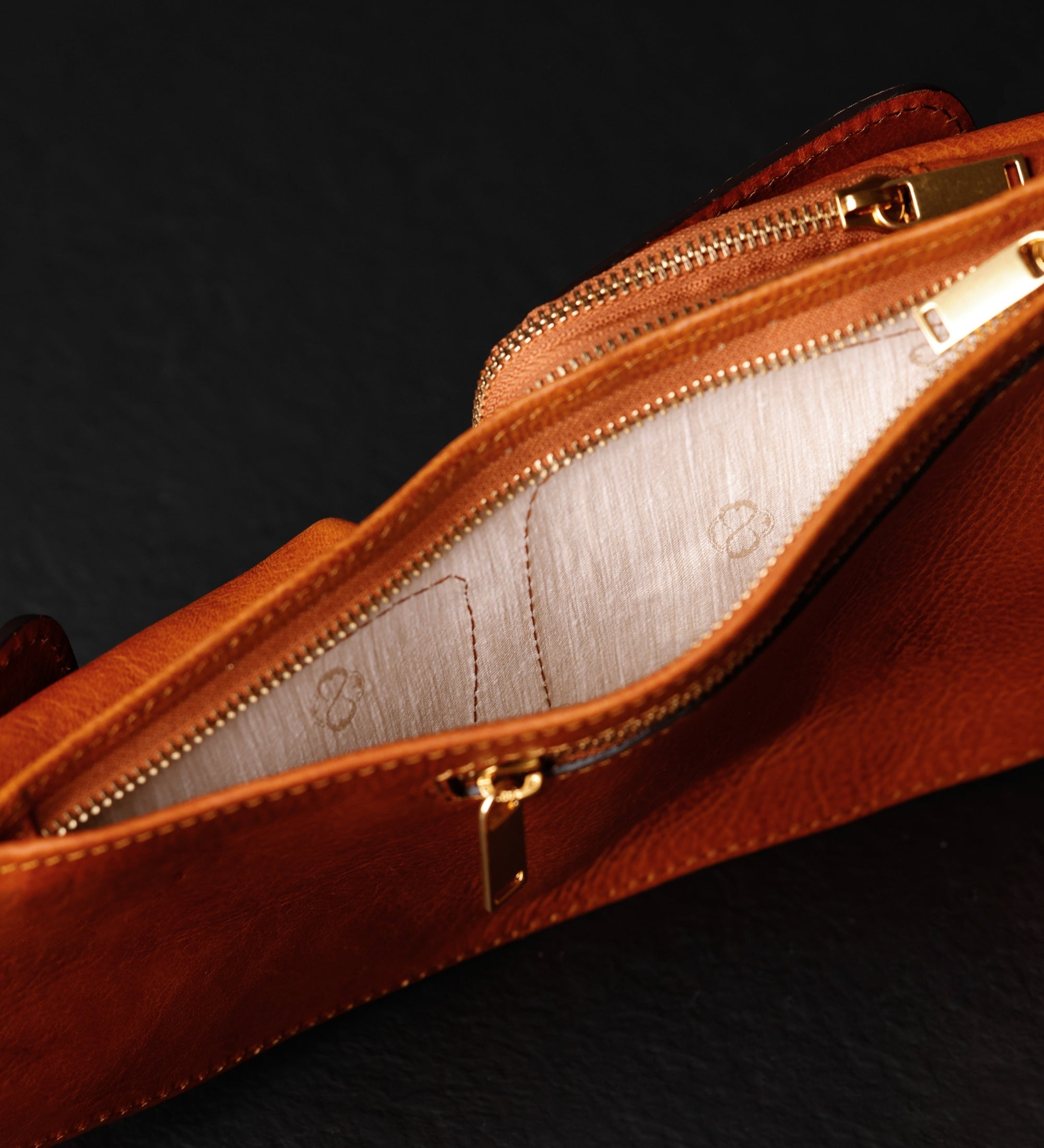 Borsa monospalla a tracolla in pelle - The Monk