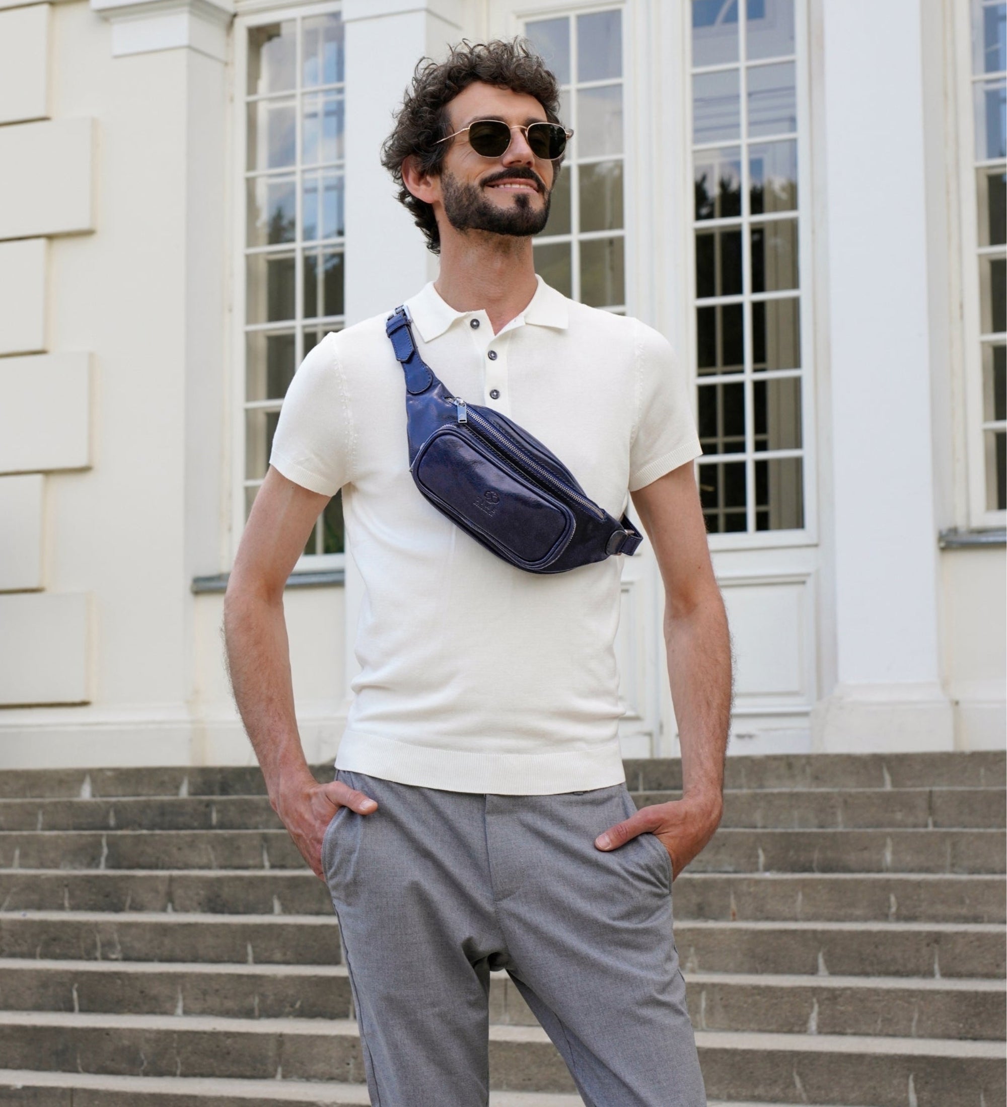 Marsupio a tracolla in pelle - Independent People