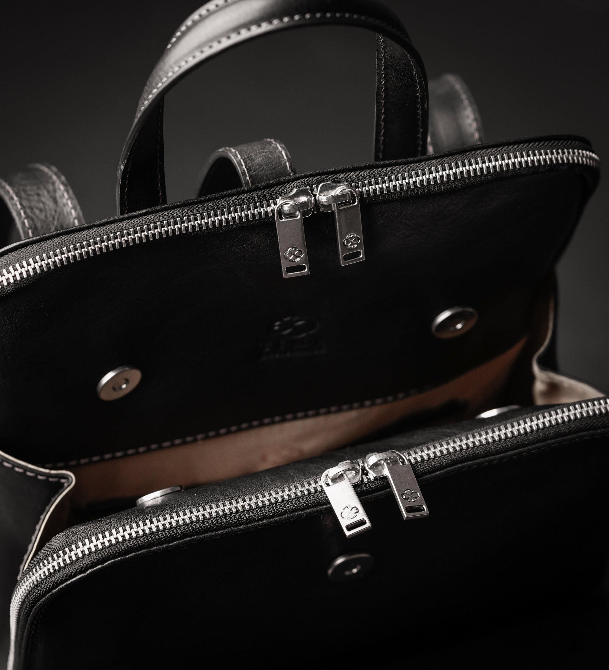 Zaino donna in pelle convertibile in borsa a spalla - Clarissa