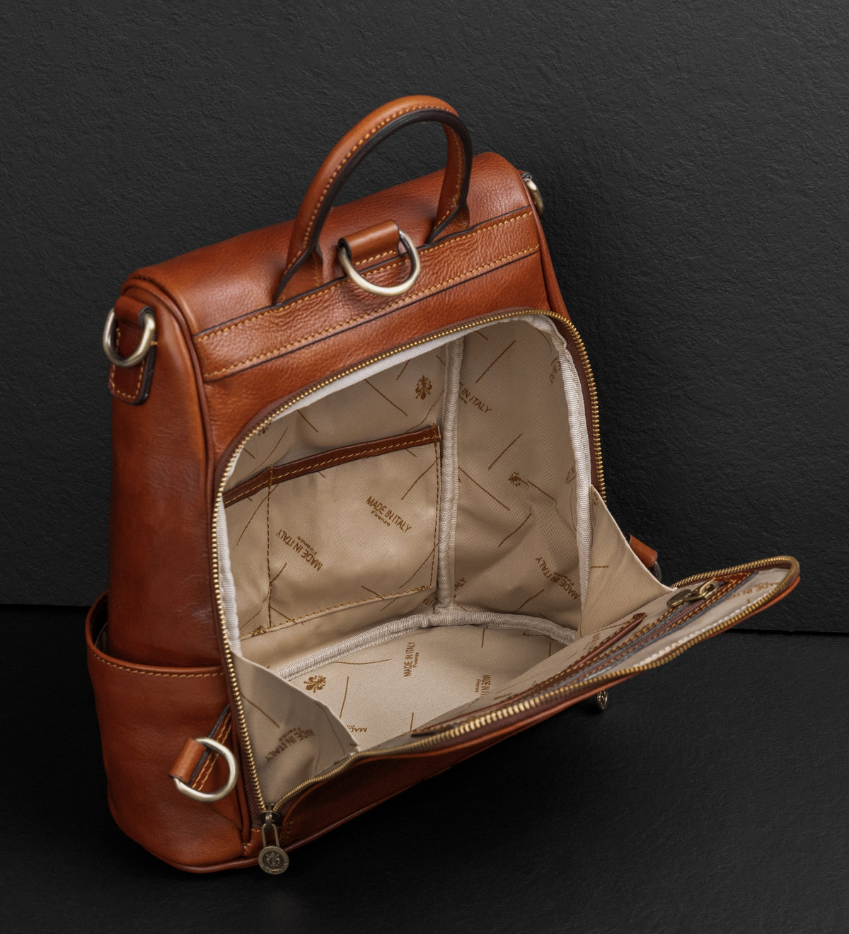 Zaino donna in pelle color cognac convertibile in borsa a spalla - The Waves