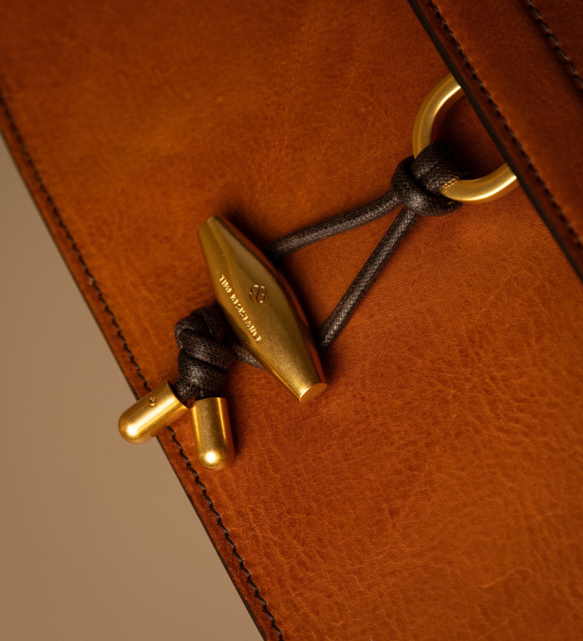 Borsa con patta in pelle da donna - Possession