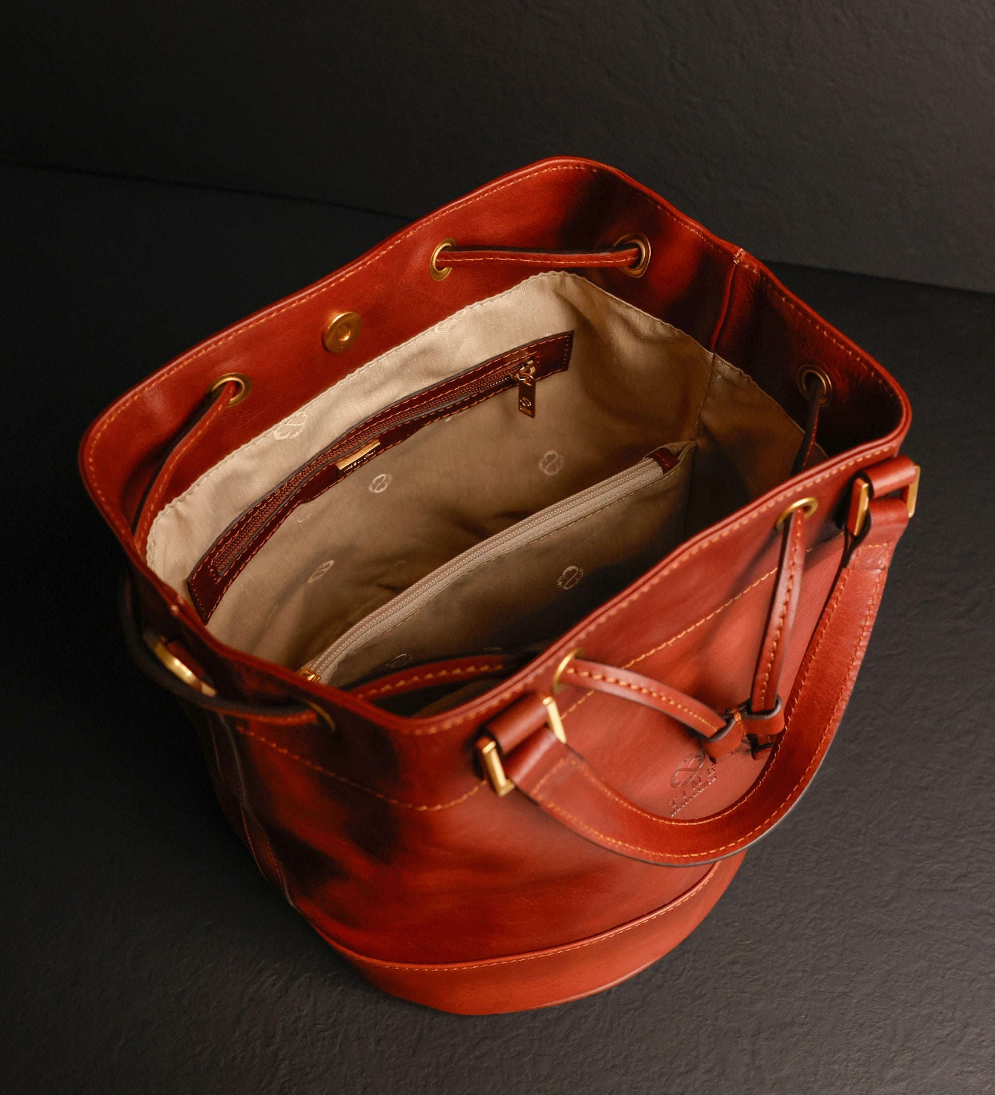 Borsa a secchiello in pelle donna - Light In August