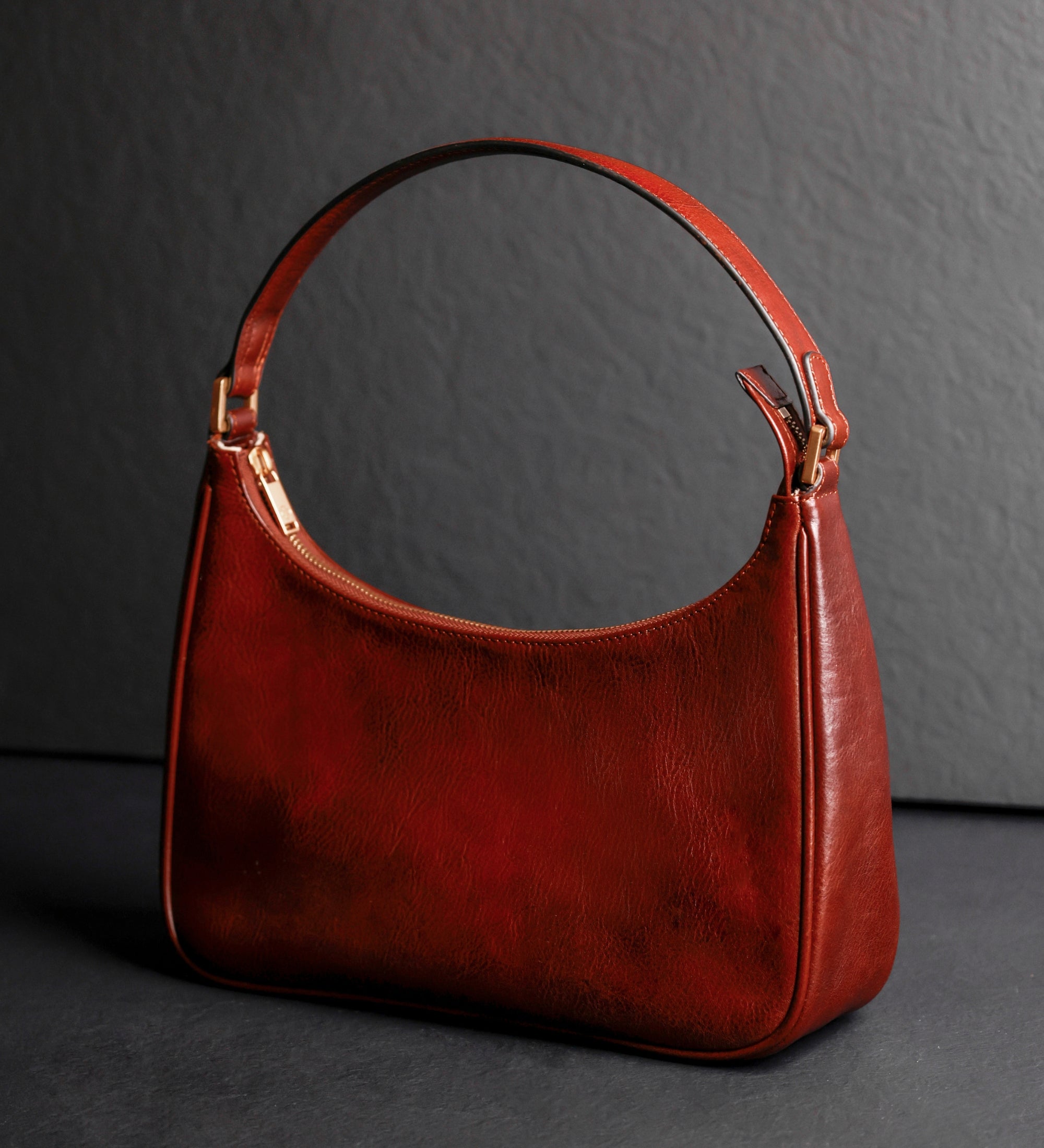 Borsa hobo in pelle donna – The Bluest Eye