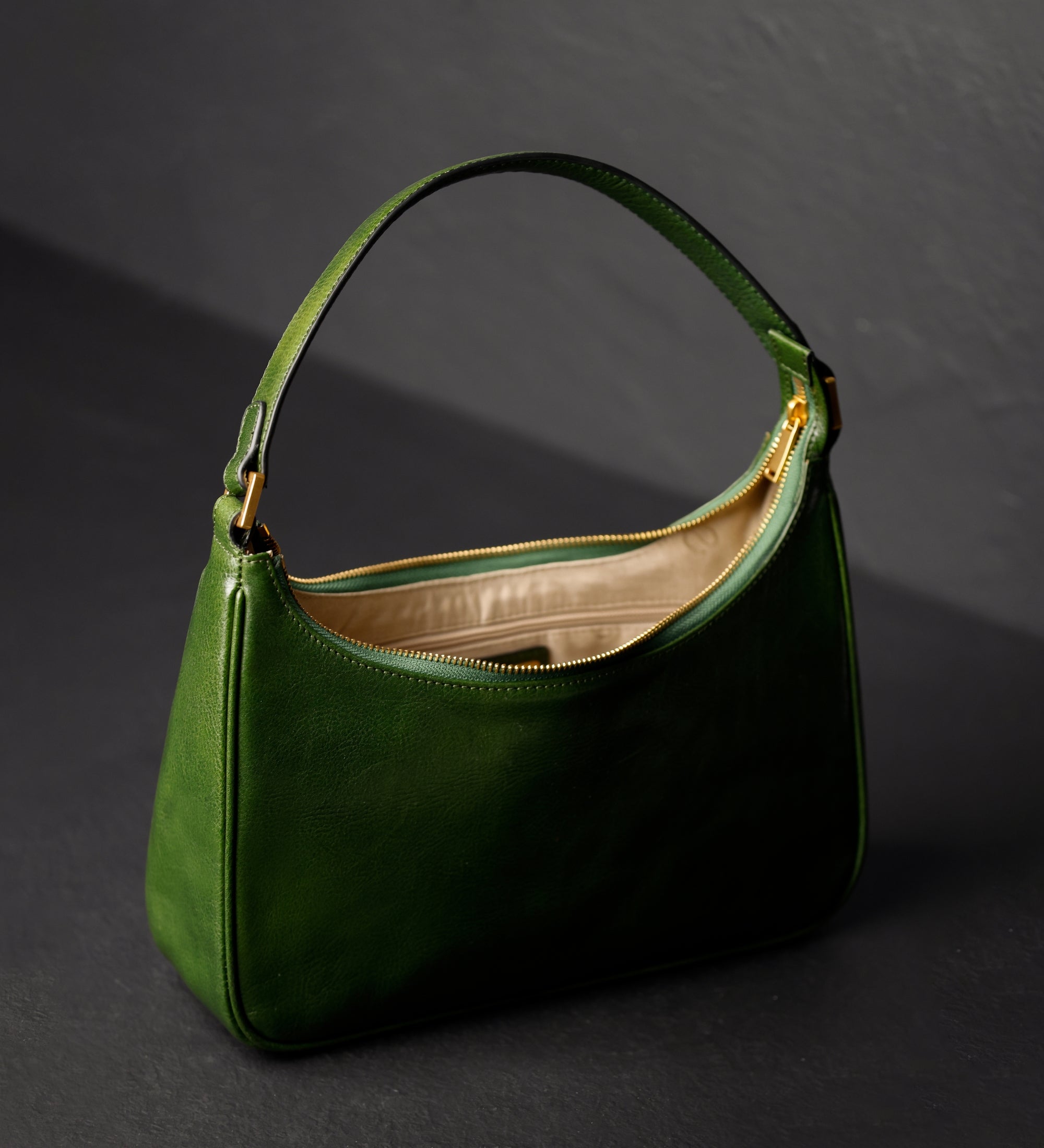 Borsa hobo in pelle donna – The Bluest Eye