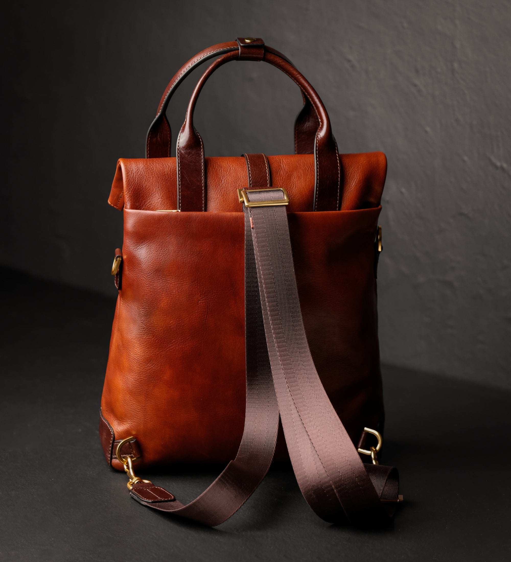 Zaino donna in pelle convertibile in borsa a spalla - The Awakening