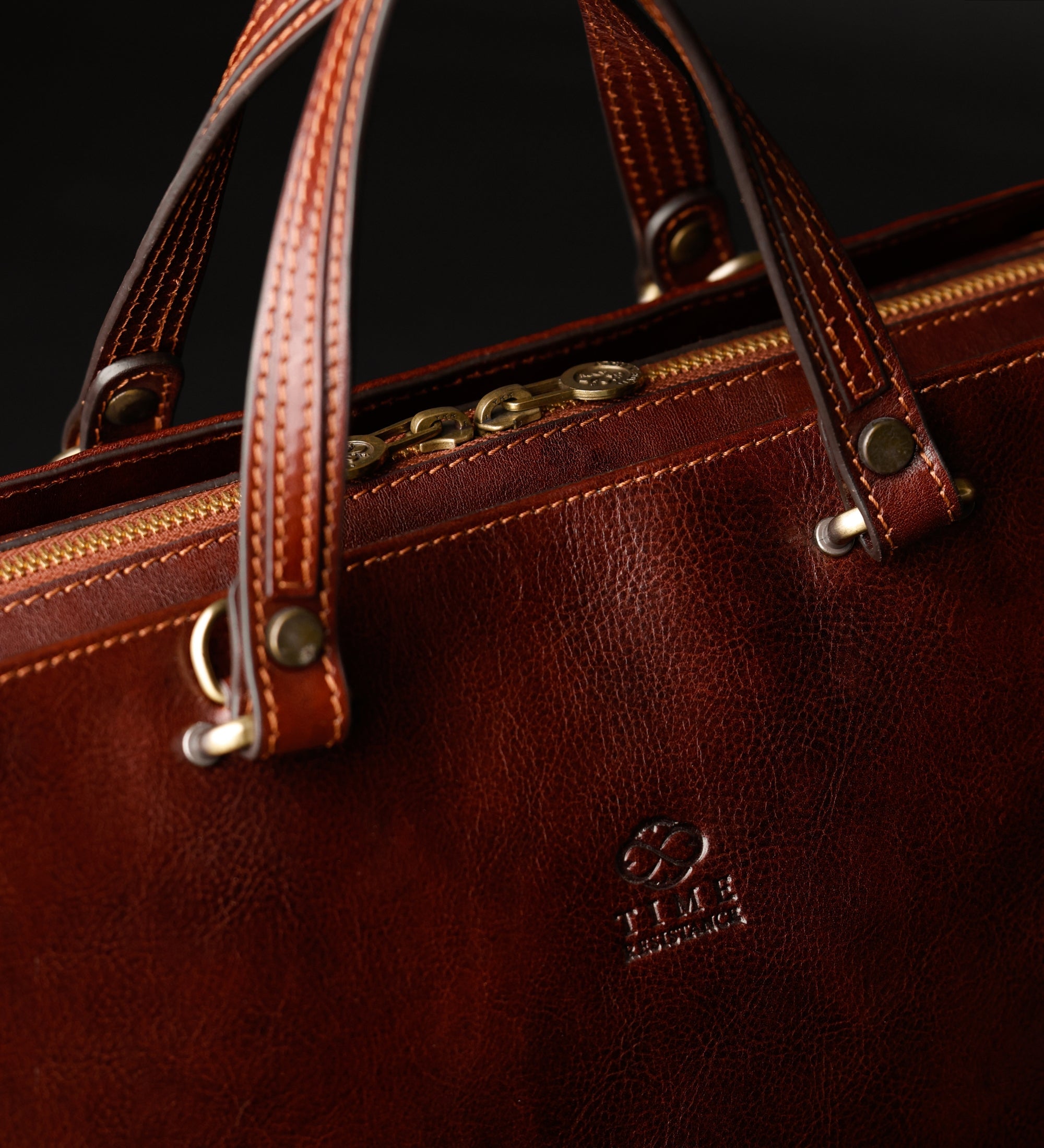 Borsa Tote a spalla in pelle donna – The Scarlet Letter