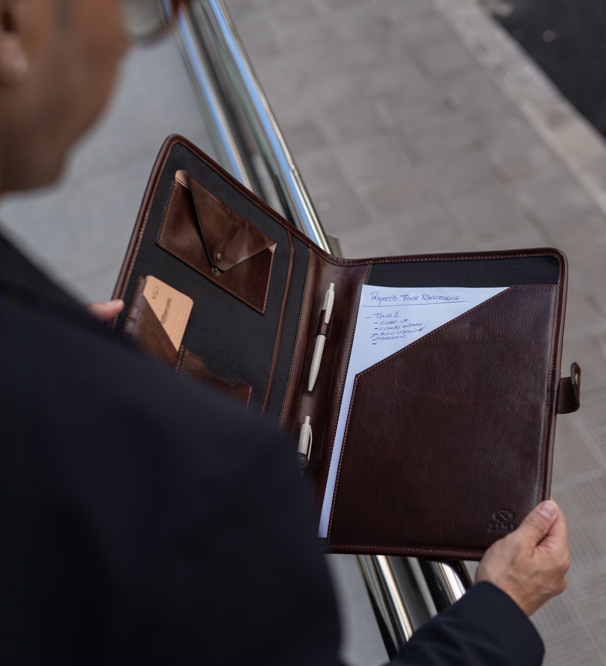 Portadocumenti organizer A4 in pelle - The Call of the Wild