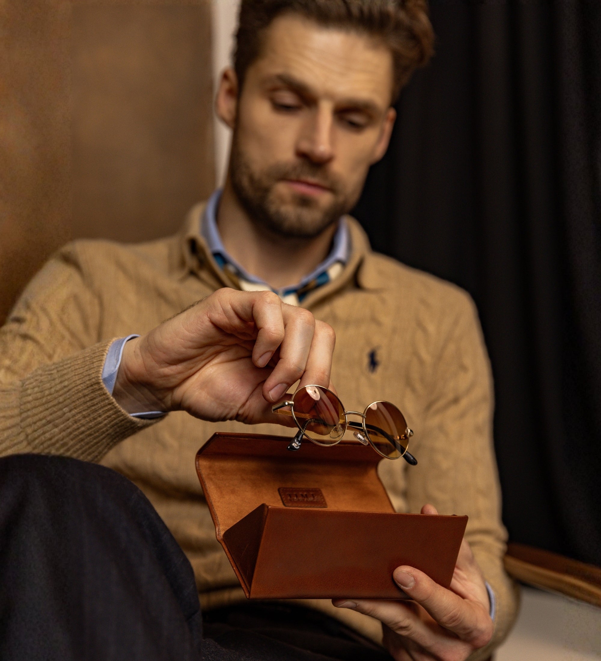 Portaocchiali pieghevole in pelle - The Riddle of the Sands