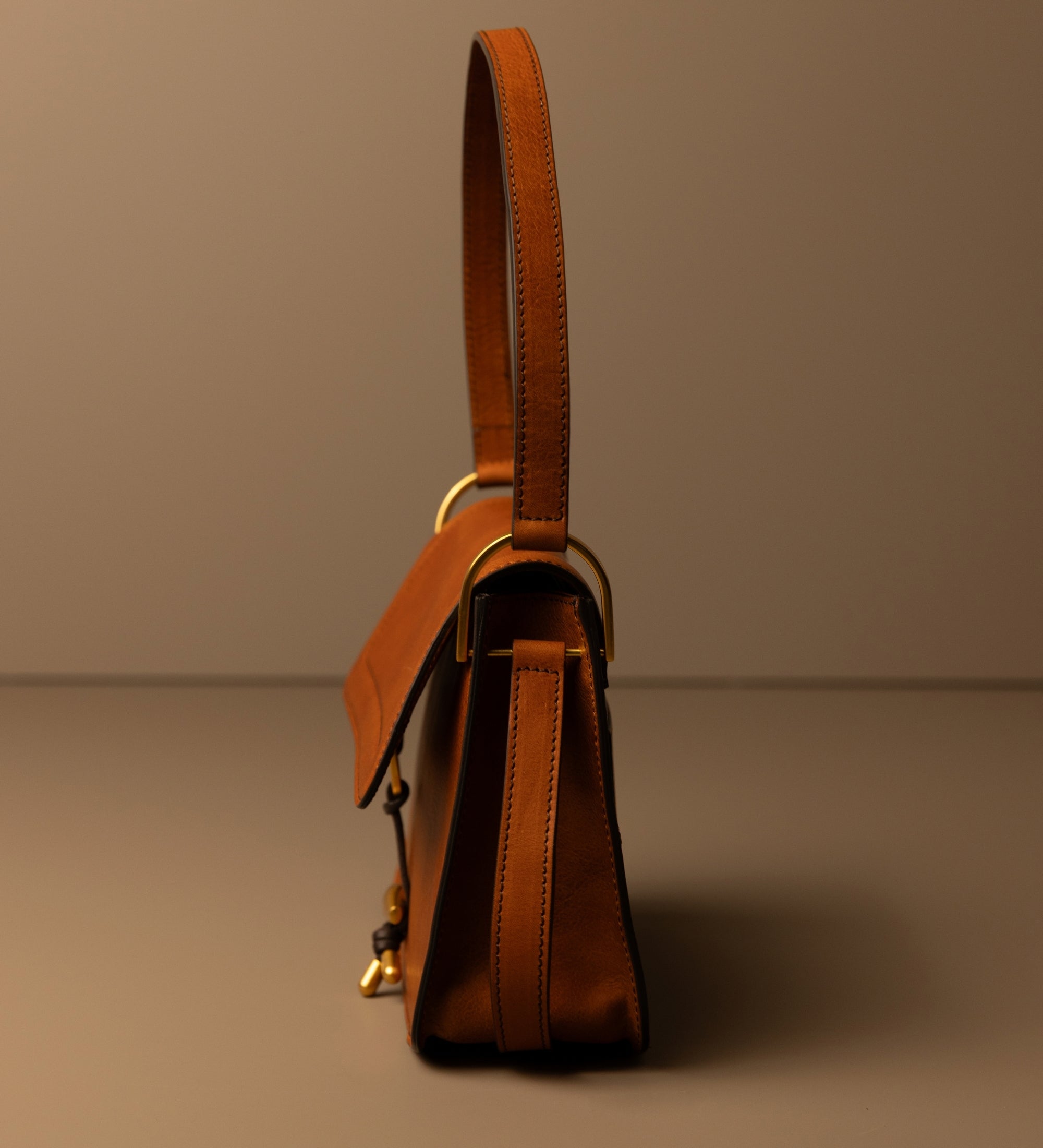 Borsa con patta in pelle da donna - Possession