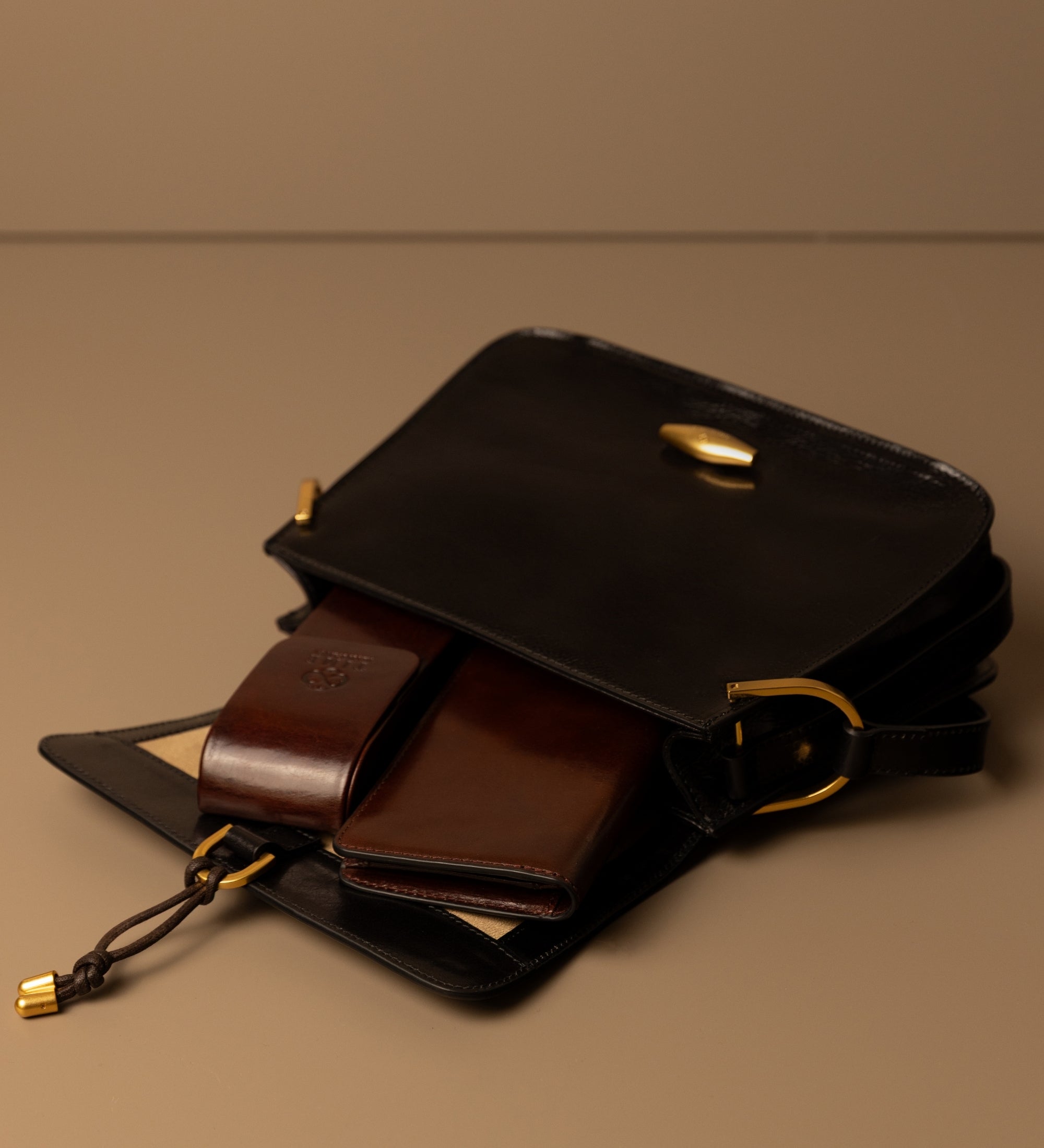 Borsa con patta in pelle da donna - Possession