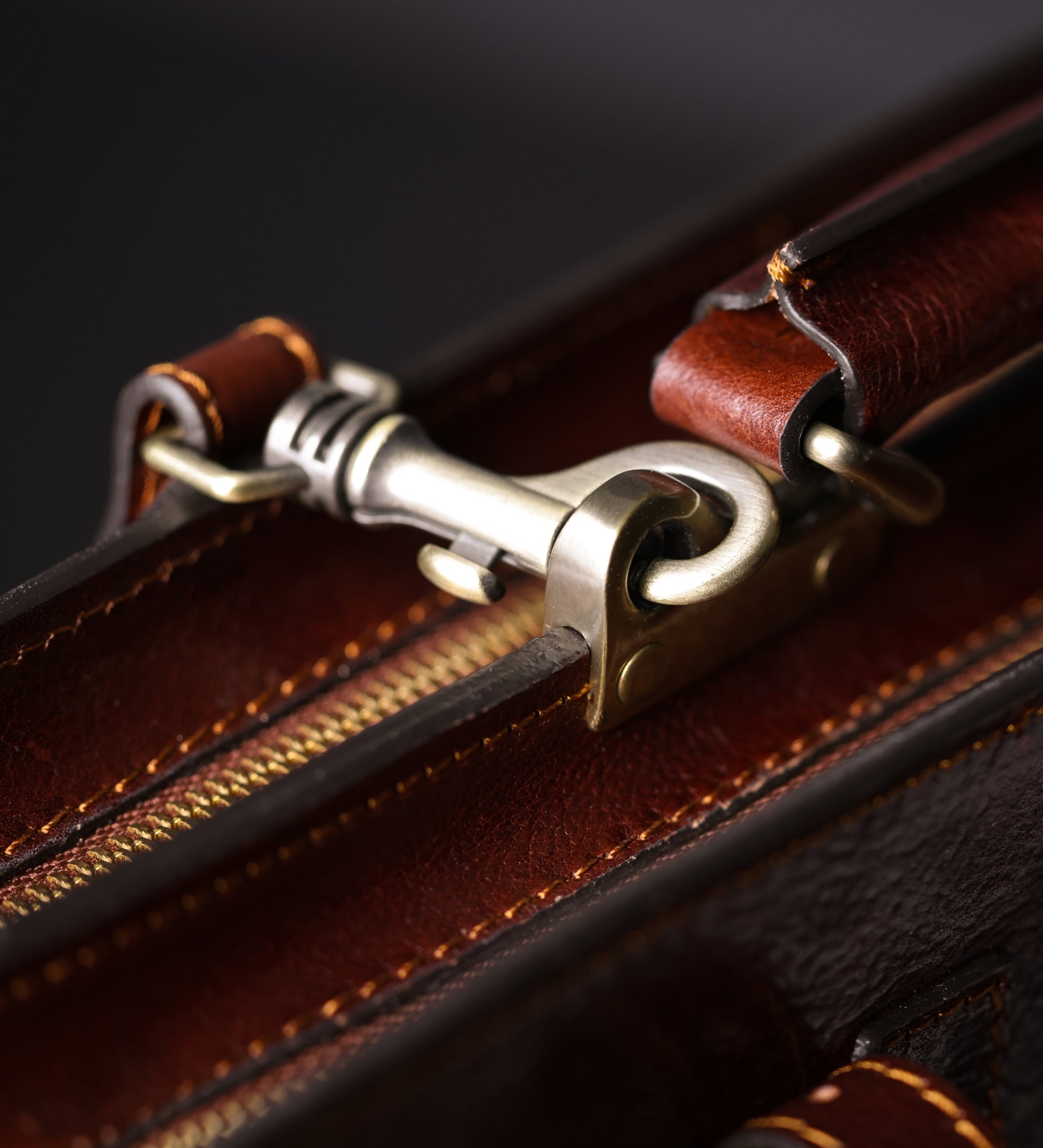 Borsa da lavoro a cartella con tracolla in pelle - The Prophet