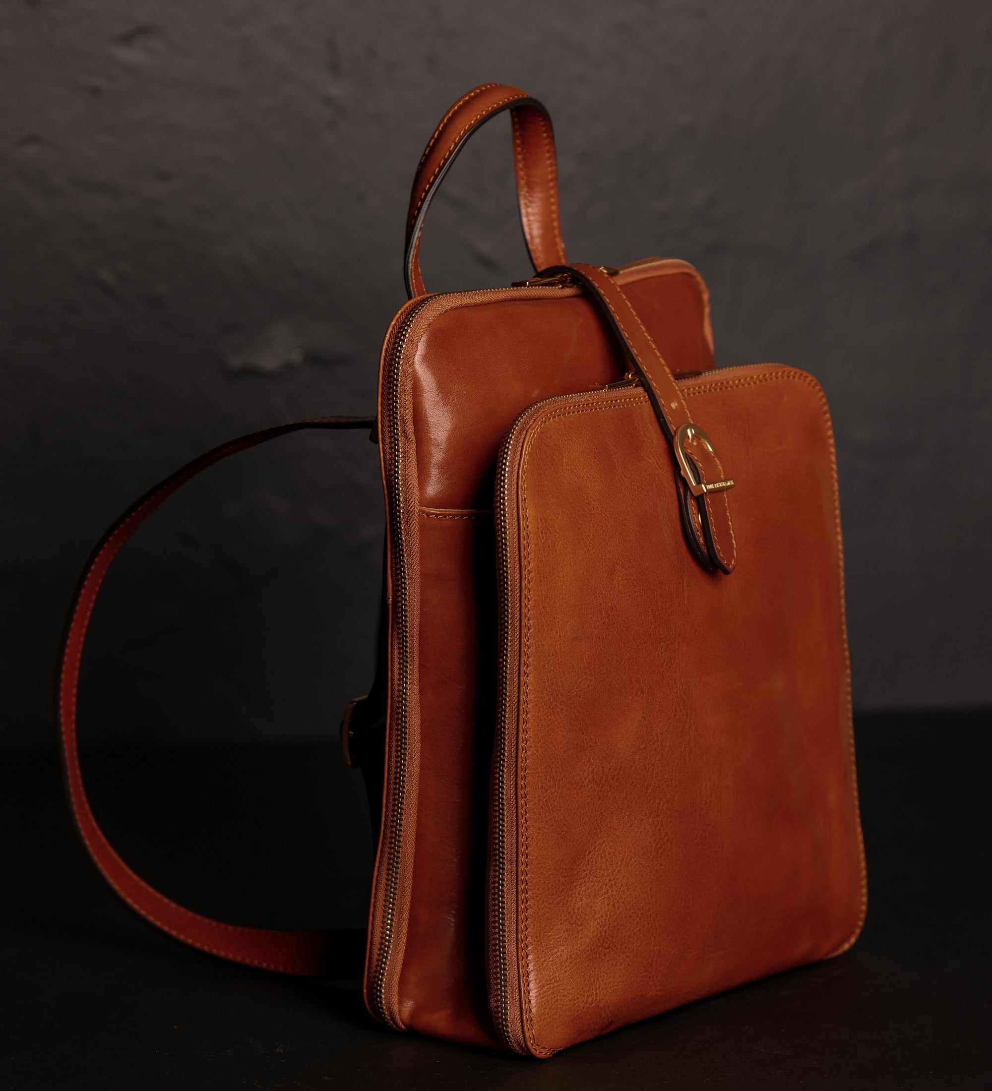Zaino donna in pelle convertibile in borsa a spalla - Clarissa